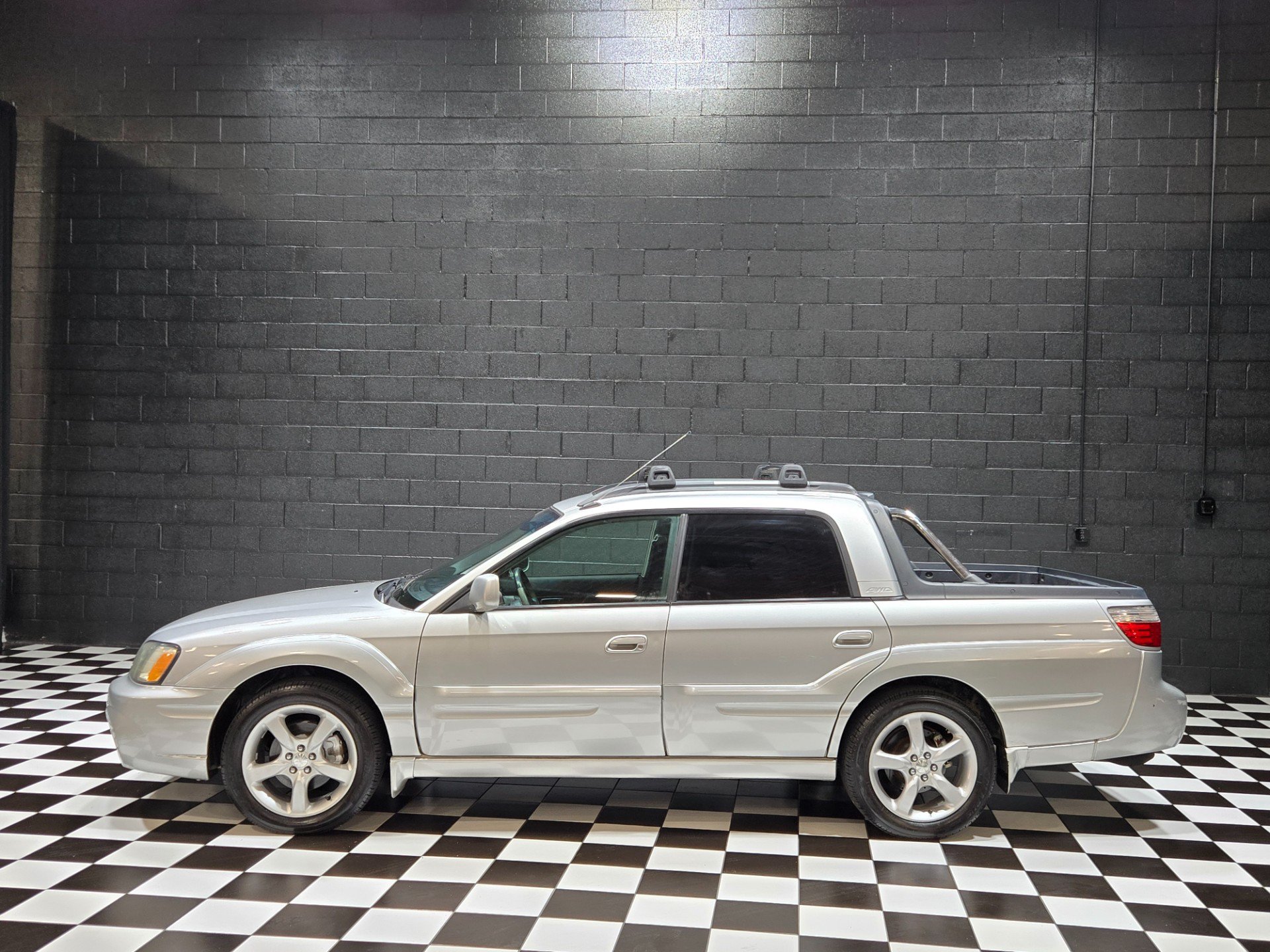 Used 2003 Subaru Baja AWD/4WD image 2