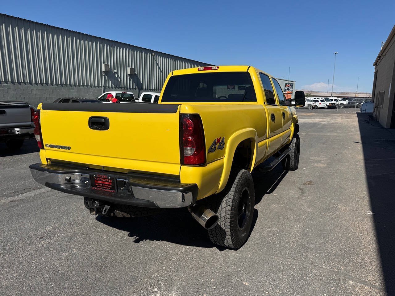 Used 2007 Chevrolet Silverado 2500 LT w/ Heavy-Duty Power Package AWD/4WD image 9