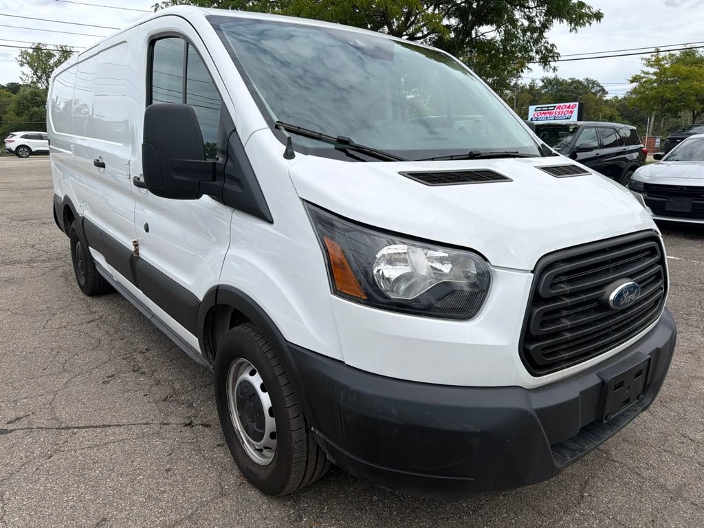 Used 2019 Ford Transit 150 130 Low Roof w/ Interior Upgrade Package RWD image 3