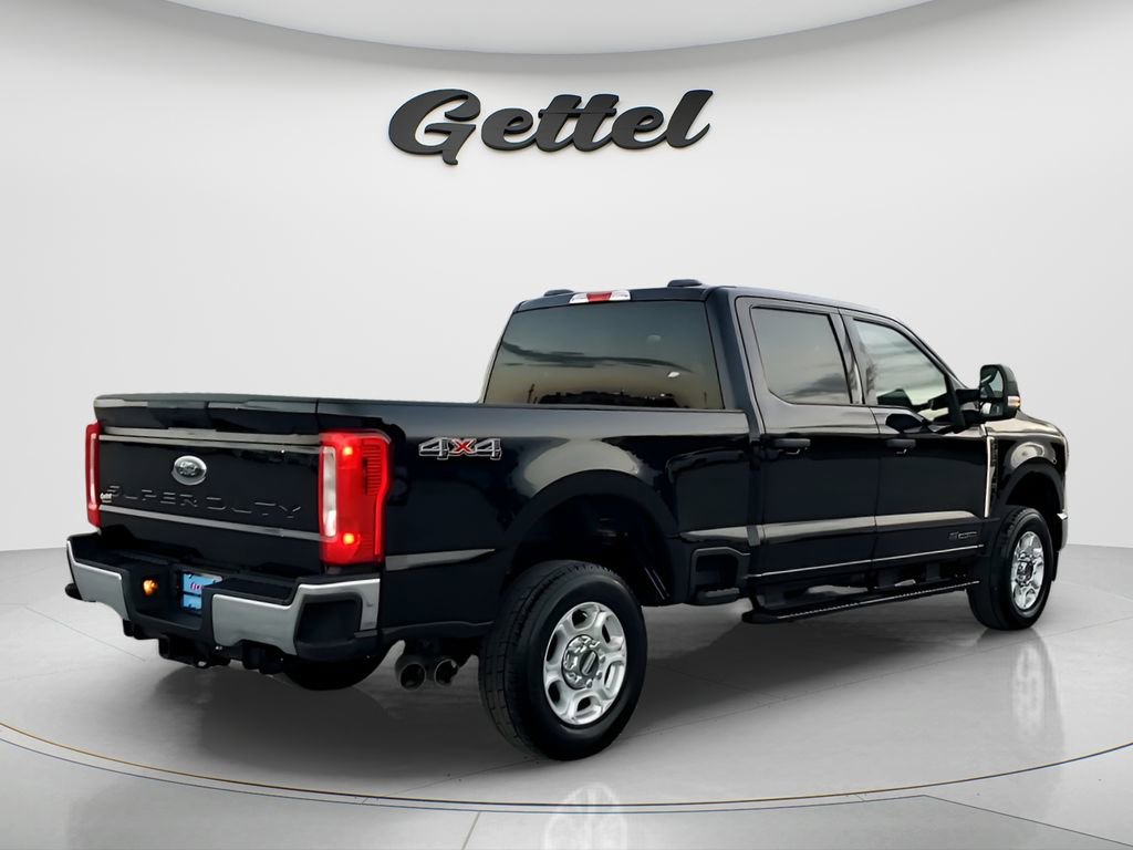 Used 2025 Ford F250 XLT image 5