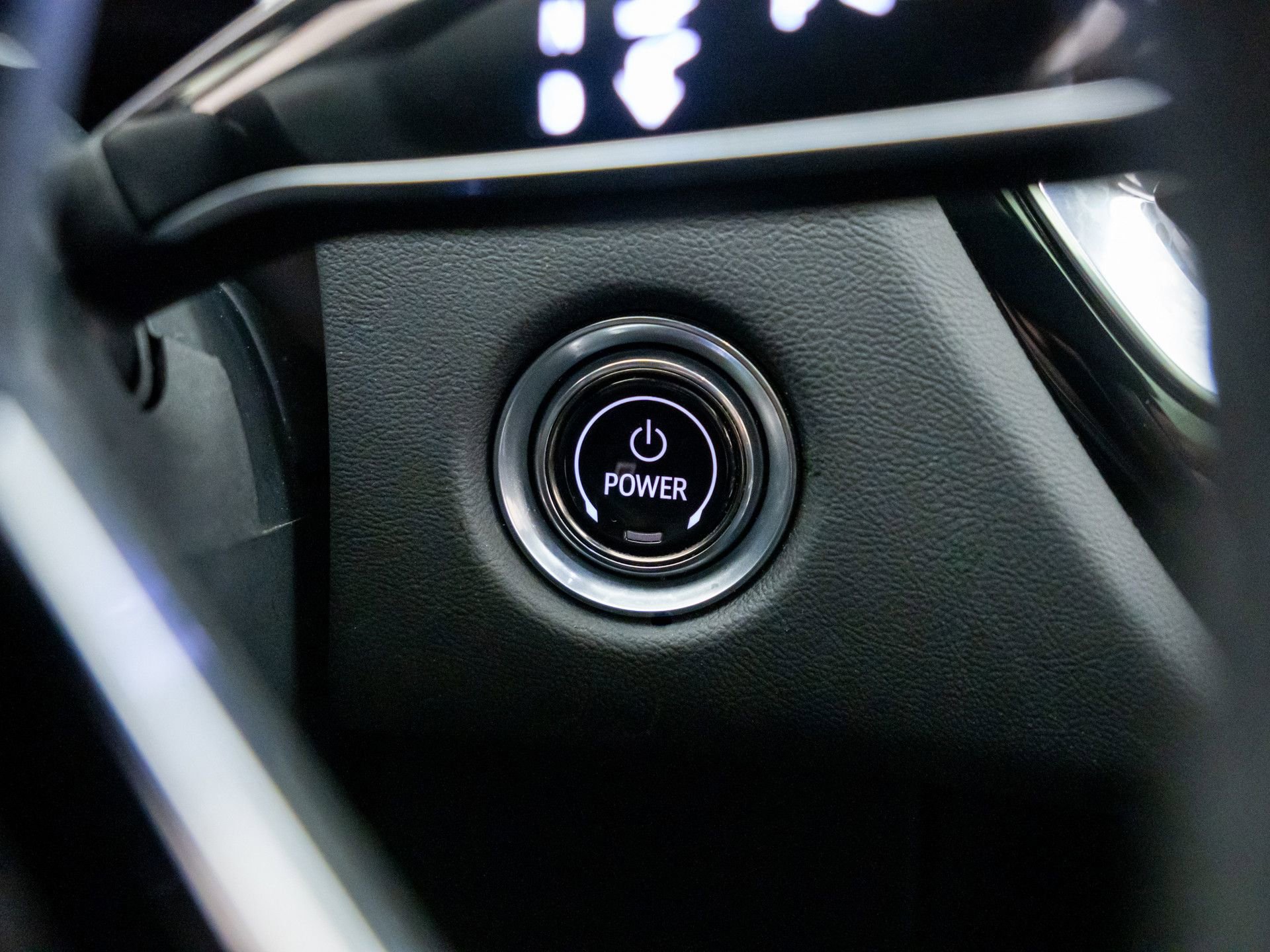 Certified 2025 Cadillac Lyriq Luxury w/ LPO, Floor Liner Package image 26