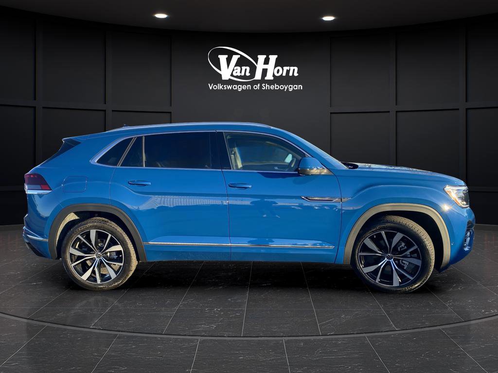 New 2026 Volkswagen Atlas Cross Sport SEL Premium R-Line image 2