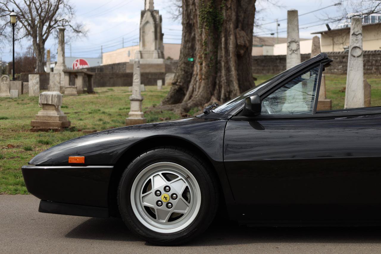 Used 1989 Ferrari Mondial T Cabriolet RWD image 37