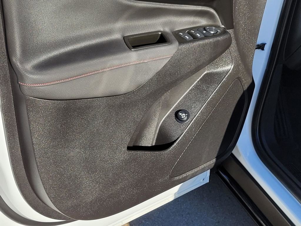 Used 2024 Chevrolet Equinox RS image 21