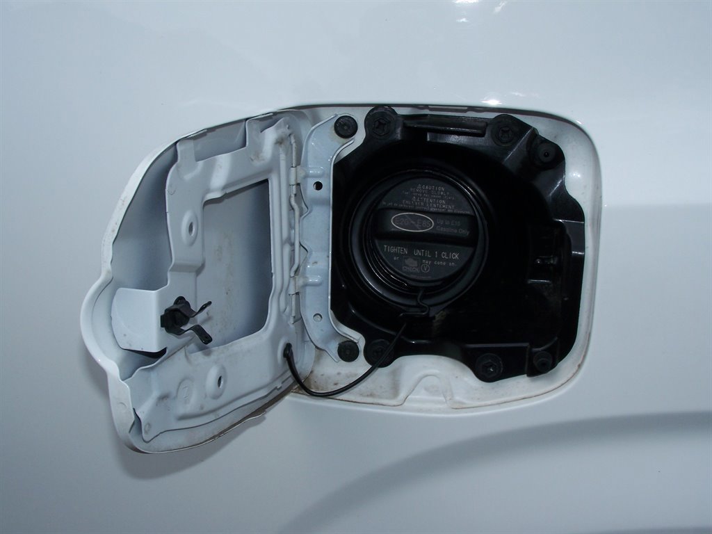 Used 2023 Toyota Tacoma SR image 16