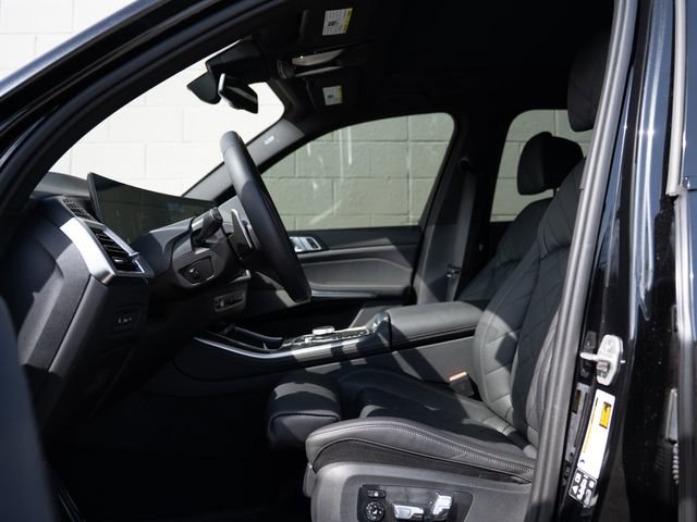 Used 2025 BMW X5 M60i w/ Climate Comfort Package image 17