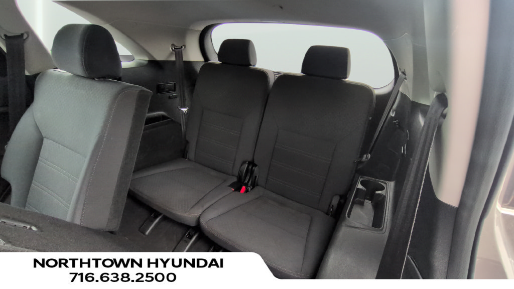 Used 2018 Kia Sorento FWD V6 image 29