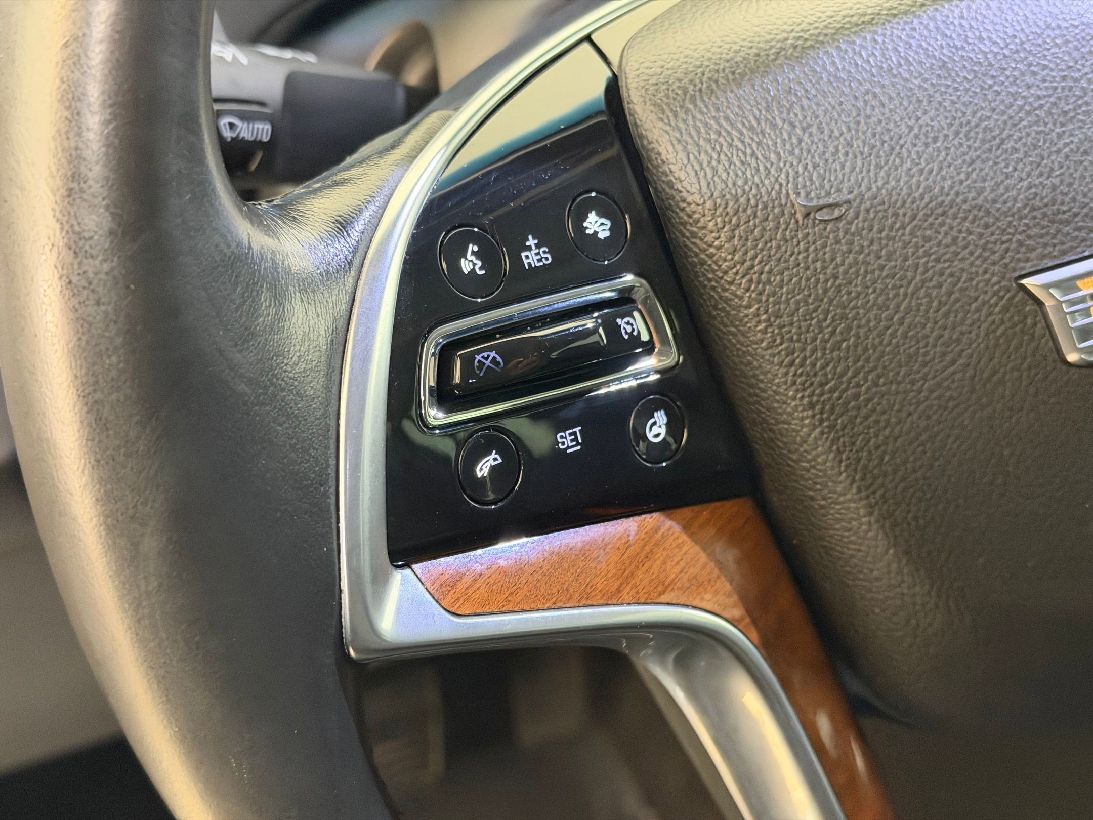 Used 2016 Cadillac Escalade Premium image 17