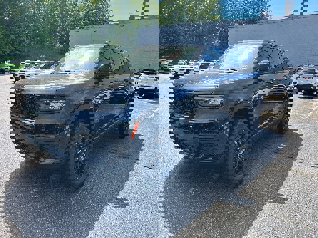 New 2025 Jeep Grand Cherokee L Altitude