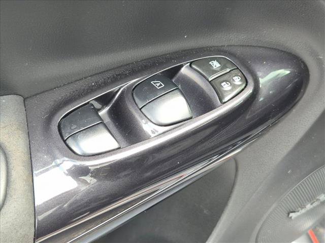 Used 2014 Nissan Juke NISMO w/ Navigation Package FWD image 9