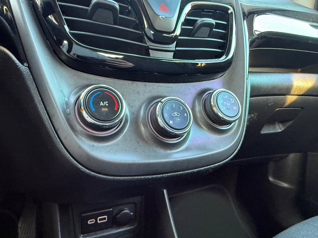 Used 2019 Chevrolet Spark LT image 22