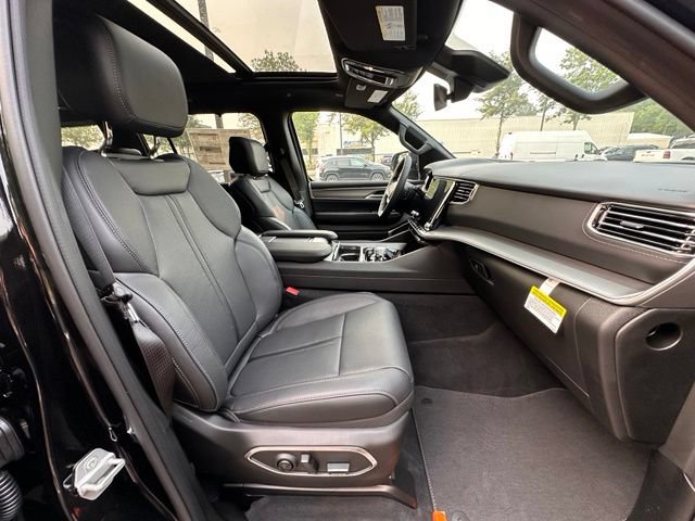 New 2026 Jeep Grand Wagoneer Limited AWD/4WD image 29