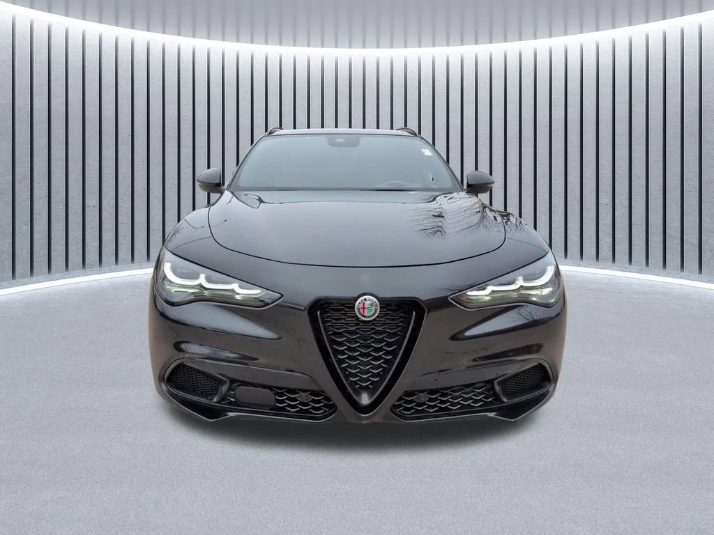 Used 2024 Alfa Romeo Stelvio Veloce image 19