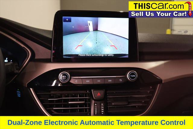 Used 2022 Ford Escape SE w/ SE Sport Appearance Package image 14