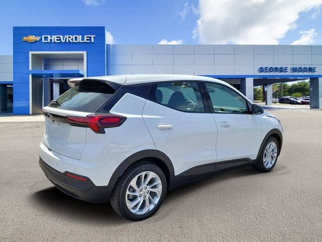 New 2027 Chevrolet Bolt LT FWD image 4