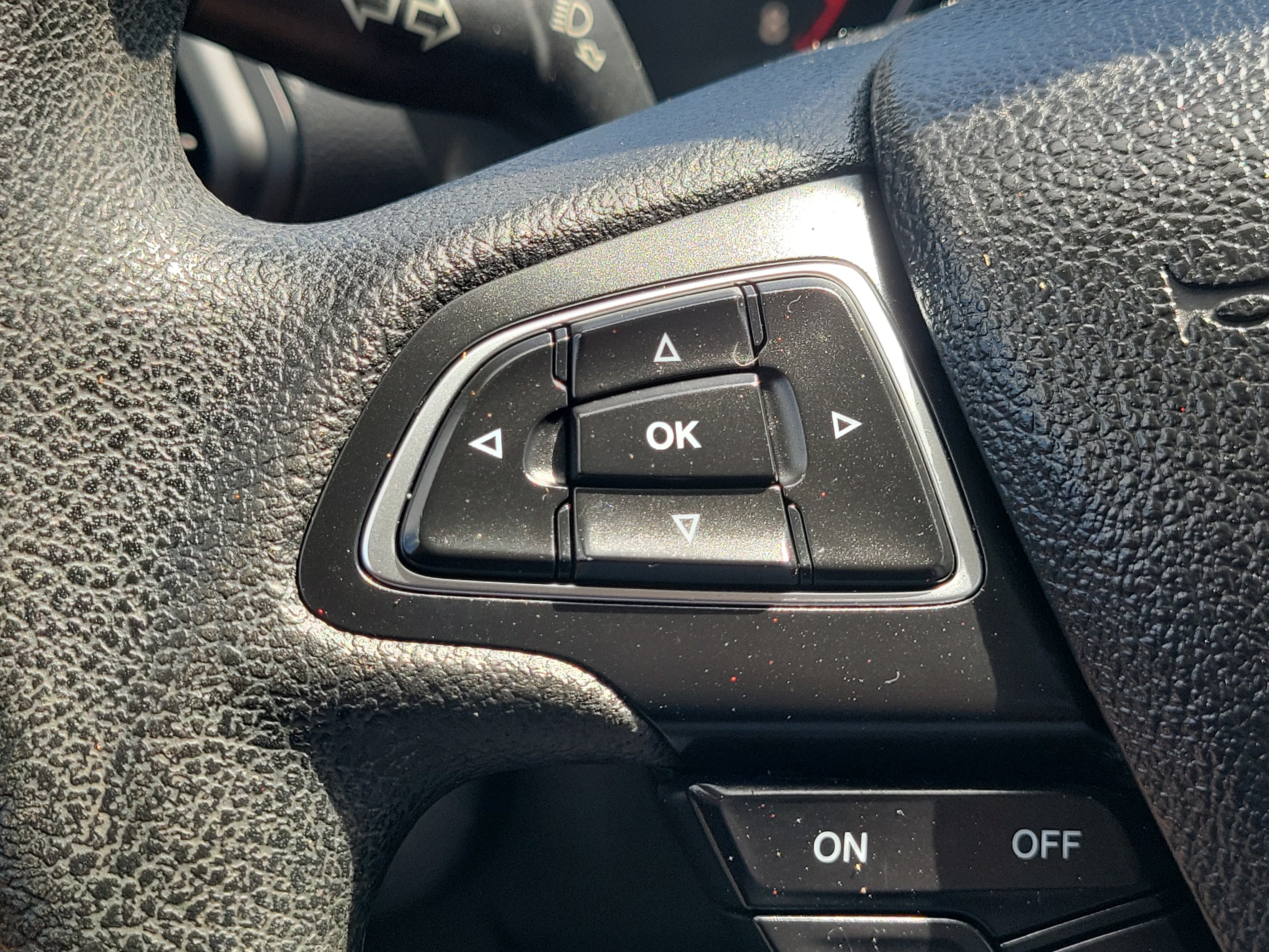 Used 2019 Ford Escape SE FWD image 24