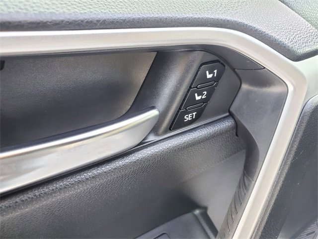 Used 2023 Toyota RAV4 XLE Premium image 15