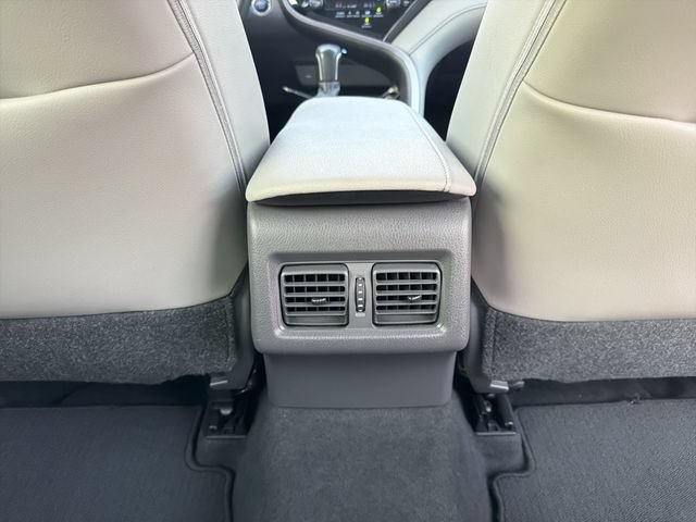 Used 2021 Toyota Camry XLE FWD image 20