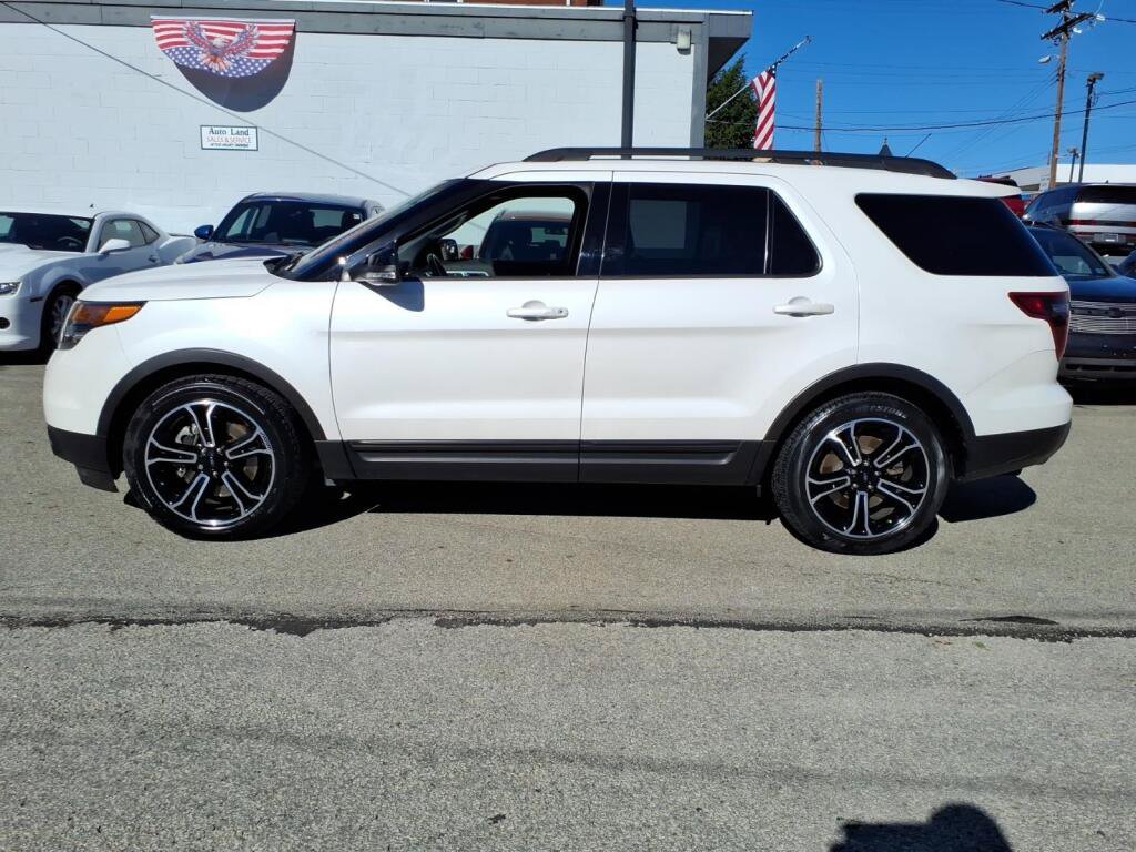 Used 2015 Ford Explorer Sport w/ Equipment Group 401A AWD/4WD image 6