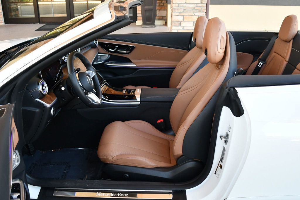 Used 2024 Mercedes-Benz CLE 300 4MATIC Cabriolet image 61