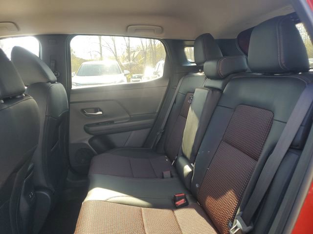 New 2026 Nissan Kicks SR w/ Cold Weather Package AWD/4WD image 25