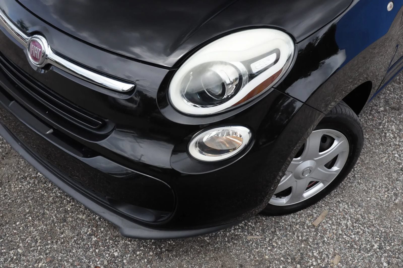Used 2016 FIAT 500L Pop FWD image 11