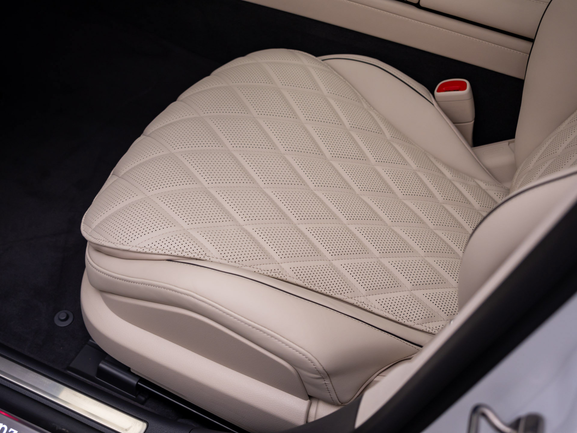 New 2027 Mercedes-Benz S 580 4MATIC Sedan image 17