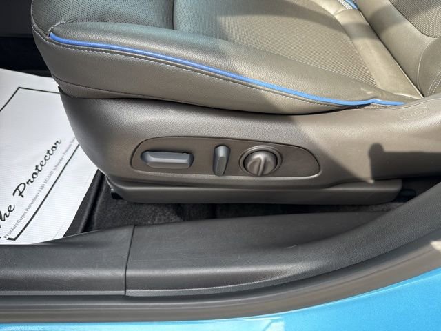 Certified 2025 Buick Encore GX Sport Touring w/ Comfort Package image 15