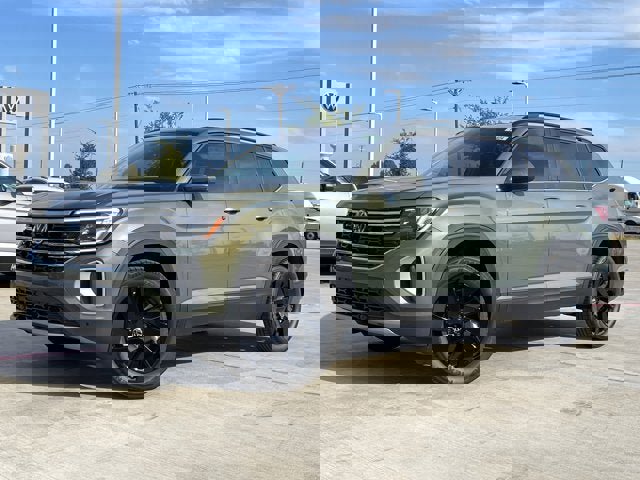 New 2026 Volkswagen Atlas SE