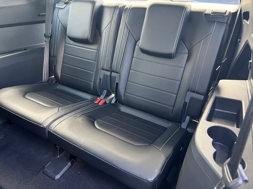 Used 2024 Volkswagen Atlas SEL AWD/4WD image 15