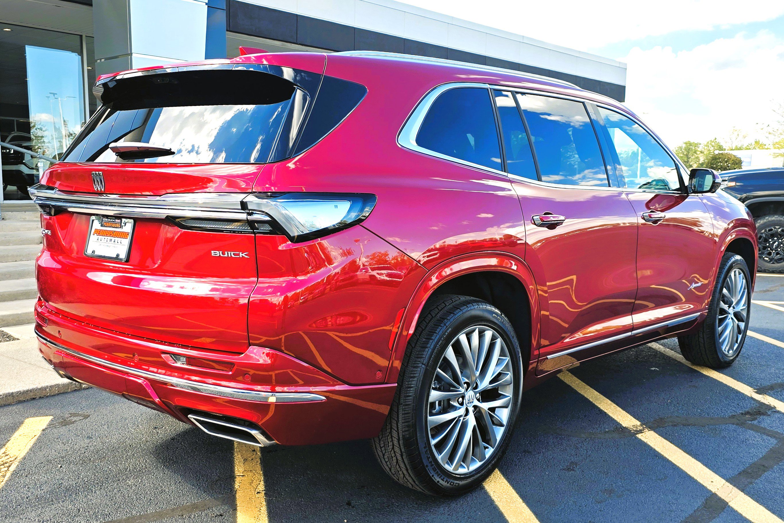 New 2026 Buick Enclave Avenir image 7
