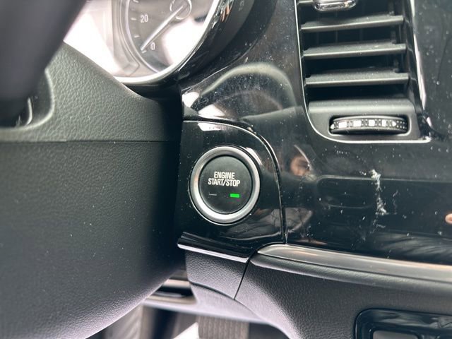 Used 2022 Buick Encore Preferred w/ Safety Package AWD/4WD image 18