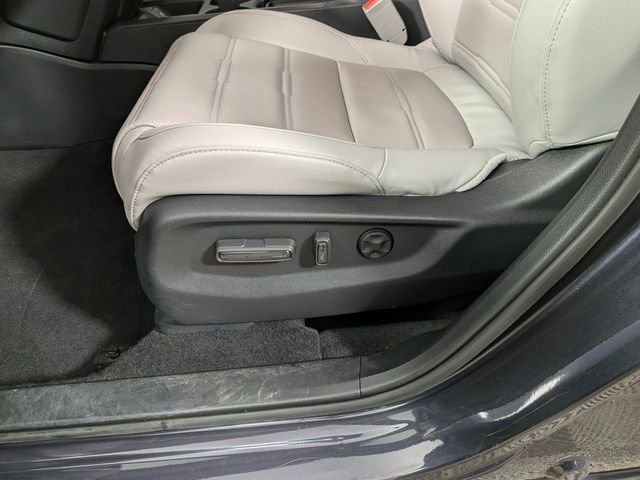 Used 2019 Honda CR-V Touring image 19