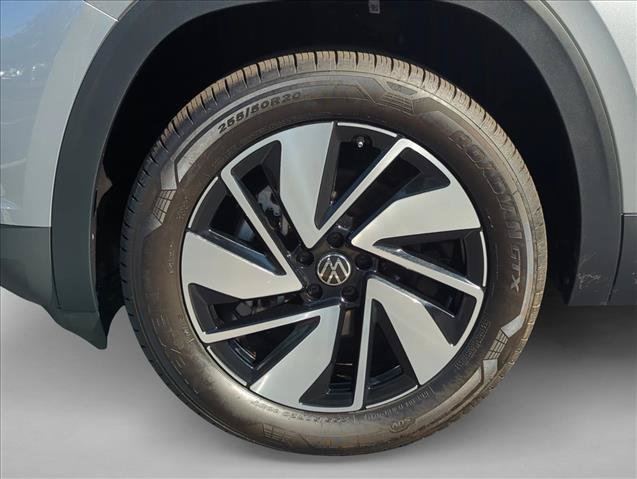 Used 2023 Volkswagen Tiguan SE R-Line FWD image 17