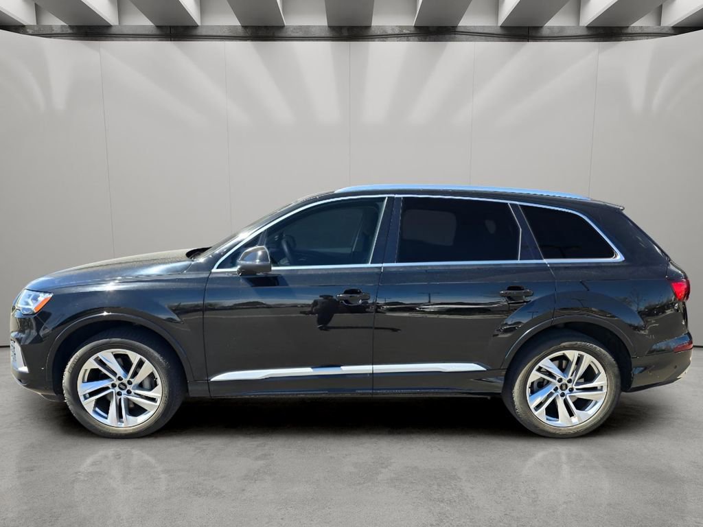 Used 2021 Audi Q7 3.0T Premium Plus AWD/4WD image 2