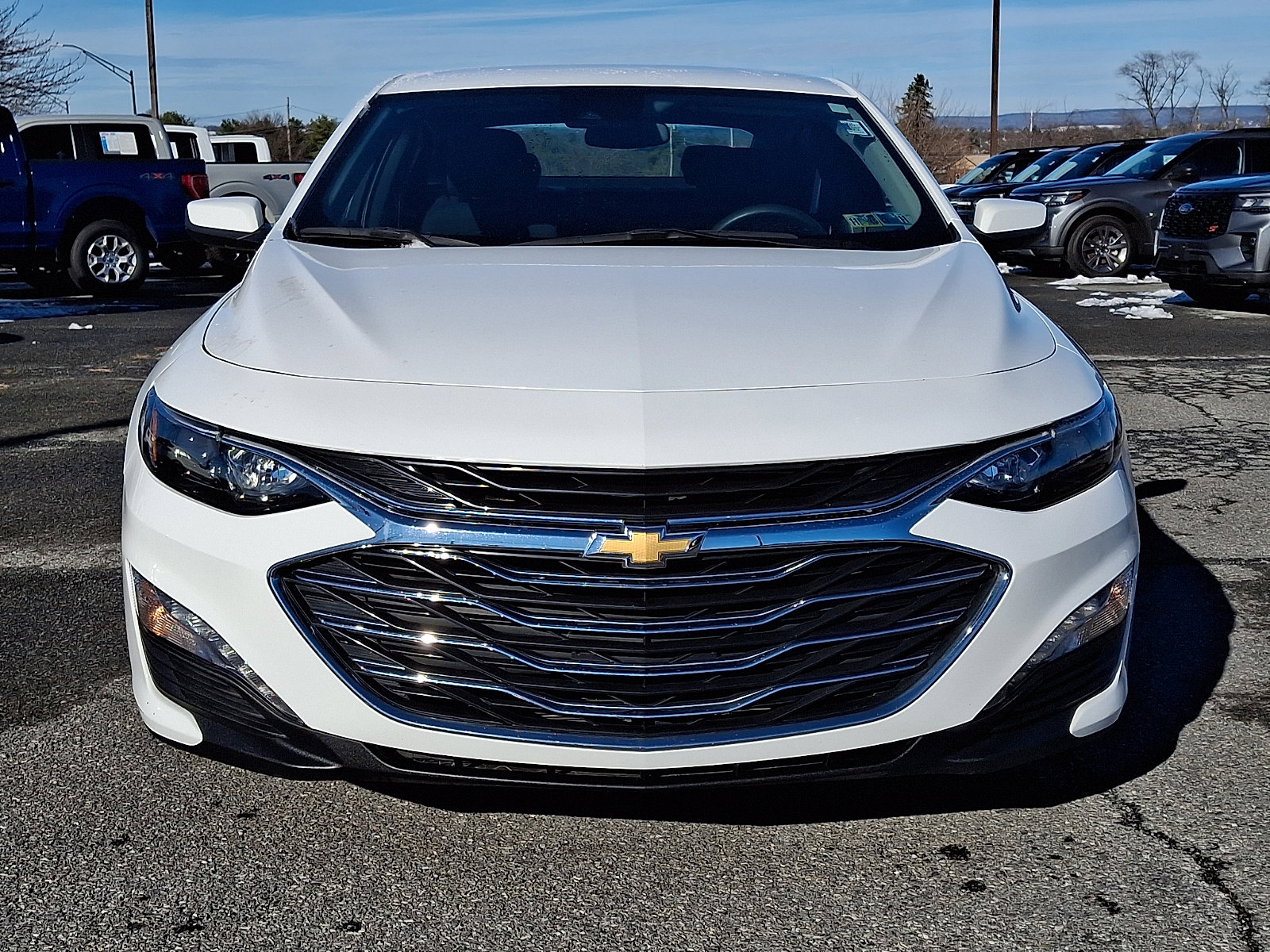 Used 2024 Chevrolet Malibu LT image 2