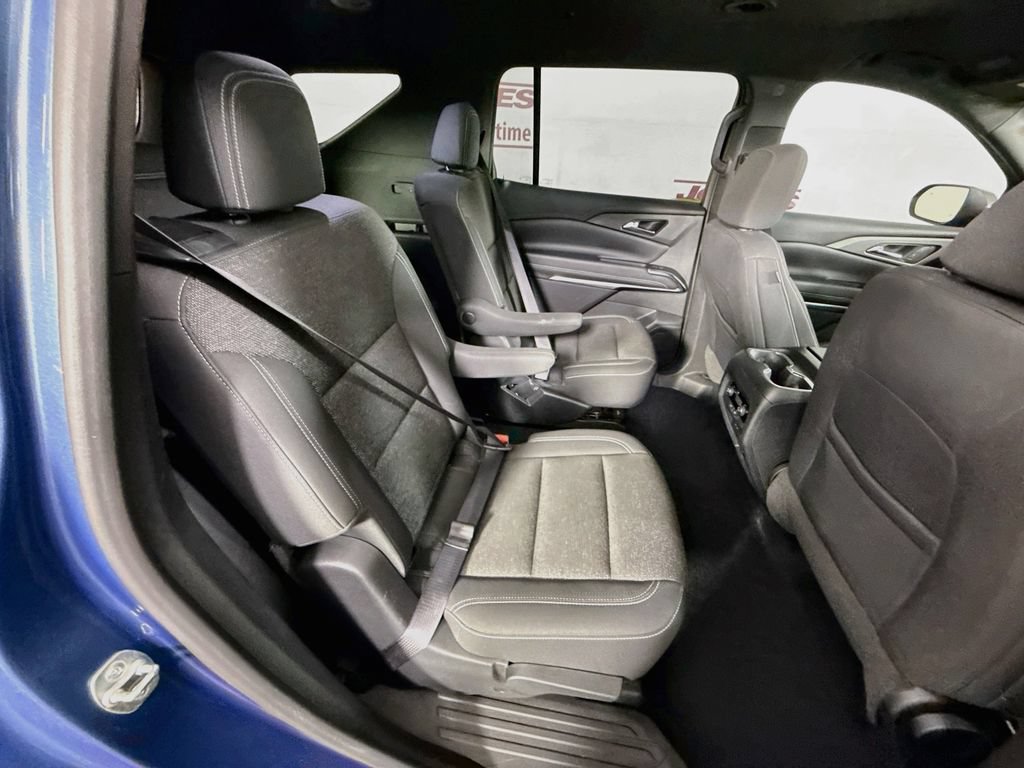 Used 2024 Chevrolet Traverse LT AWD/4WD image 32