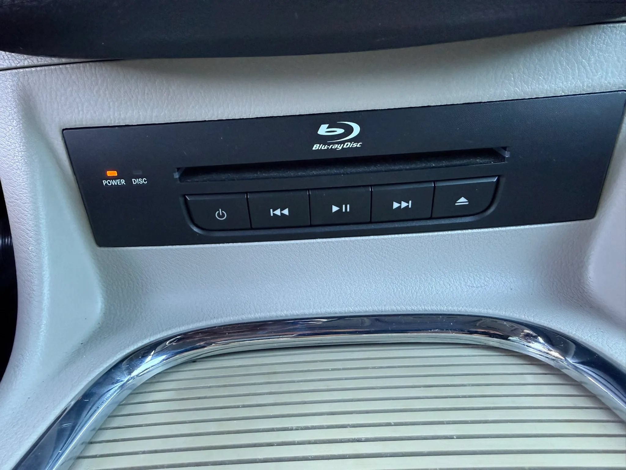 Used 2013 Dodge Grand Caravan Crew w/ Safety Sphere Group FWD image 35