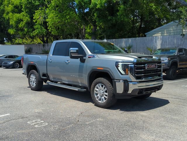 Used 2024 GMC Sierra 3500 SLT w/ SLT Premium Package AWD/4WD image 2