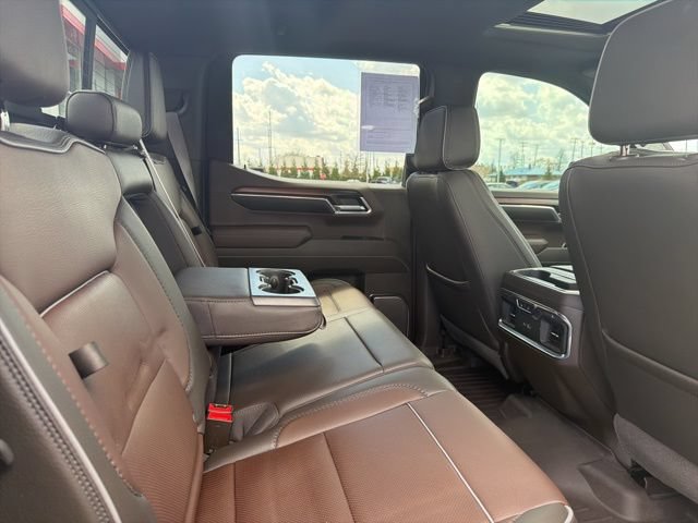 Used 2024 GMC Sierra 1500 Denali w/ Technology Package AWD/4WD image 39