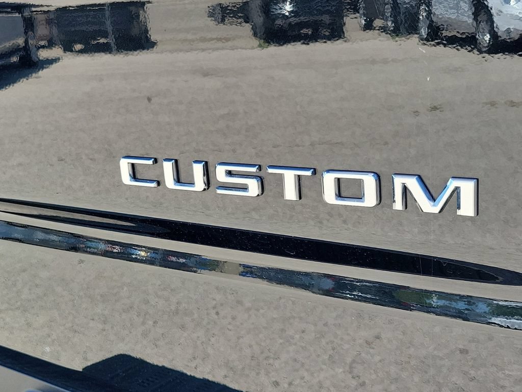 Used 2025 Chevrolet Silverado 1500 Custom AWD/4WD image 8