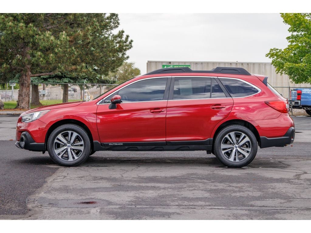Used 2019 Subaru Outback 2.5i Limited AWD/4WD image 6