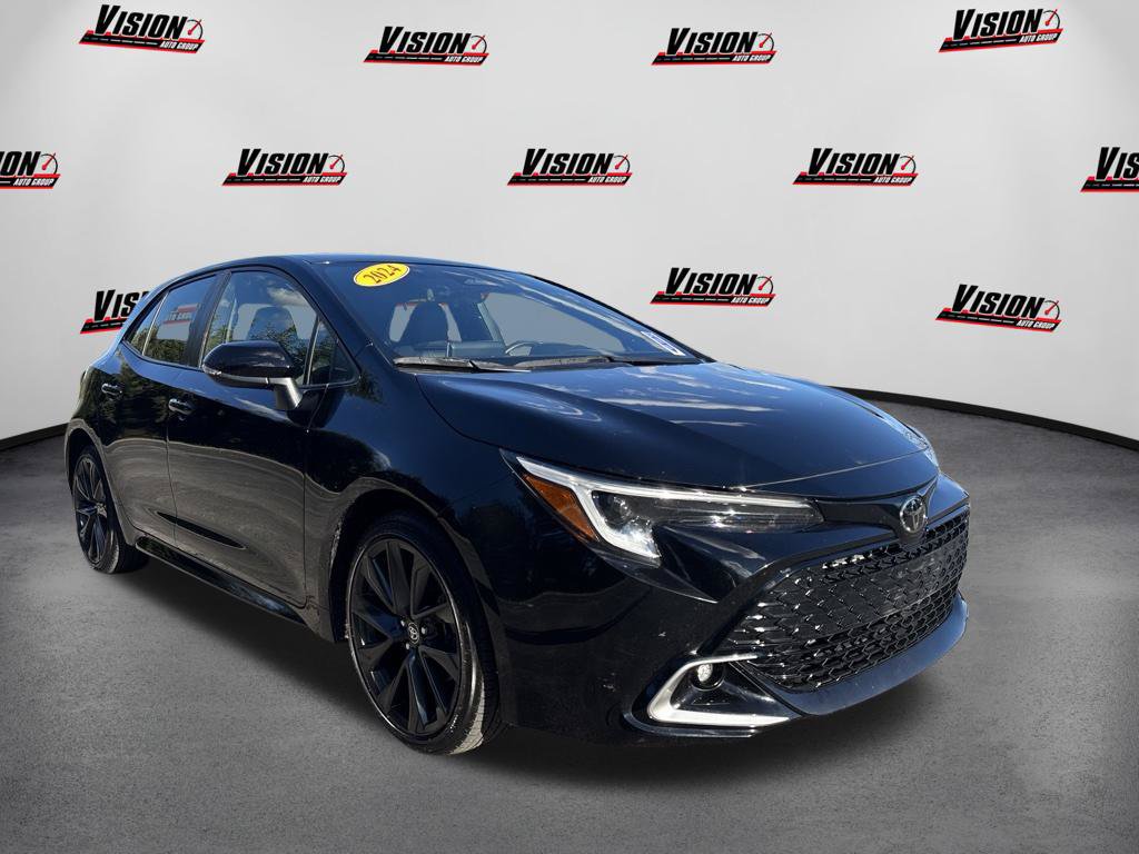 Used 2024 Toyota Corolla XSE FWD image 3