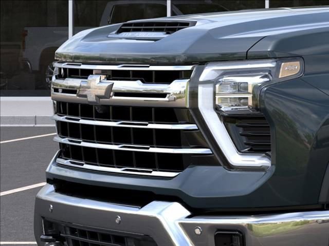 New 2026 Chevrolet Silverado 3500 LTZ AWD/4WD image 13