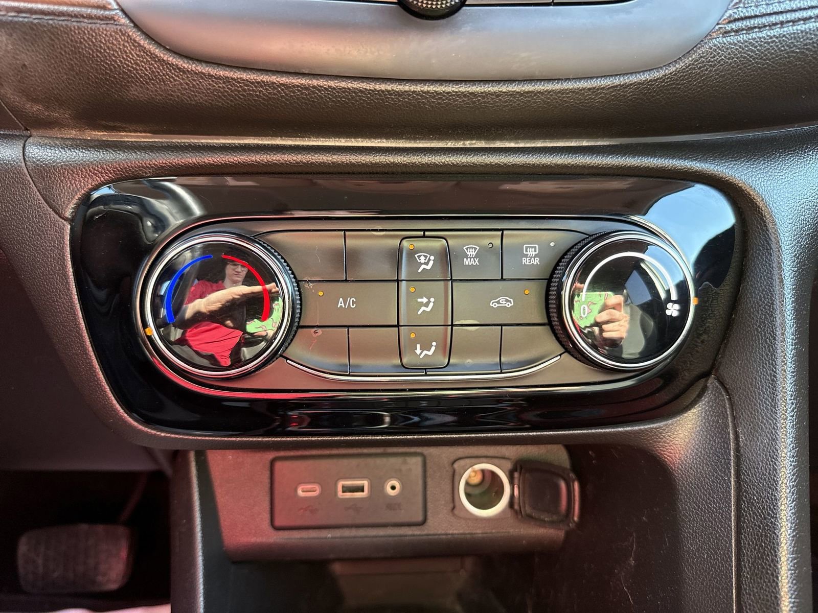 Used 2021 Buick Encore GX Preferred image 17