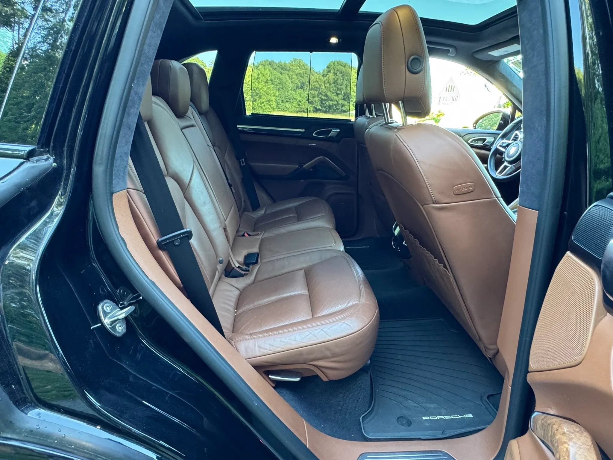 Used 2016 Porsche Cayenne S AWD/4WD image 20