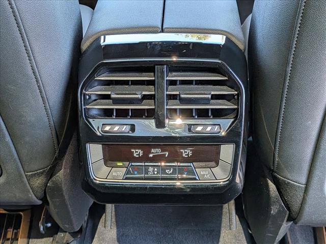 Certified 2024 BMW iX xDrive50 w/ Sport Package AWD/4WD image 18
