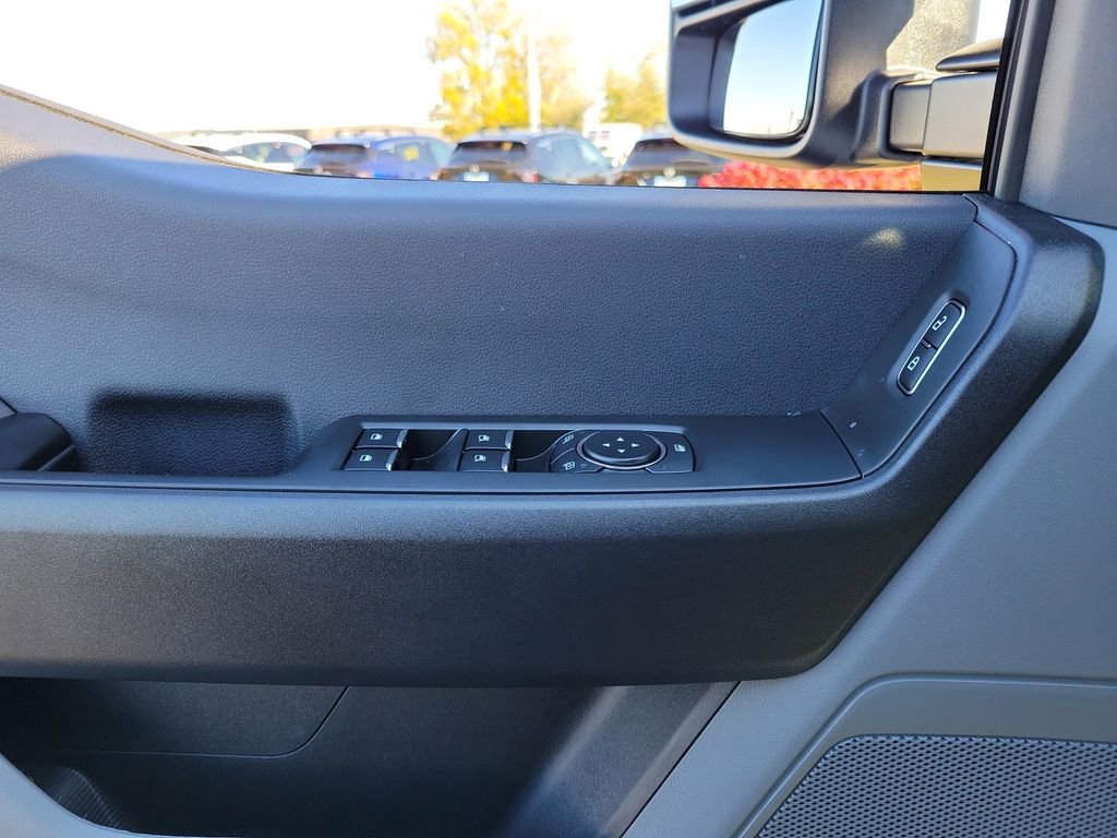 New 2026 Ford F350 XL w/ XL Chrome Package image 20