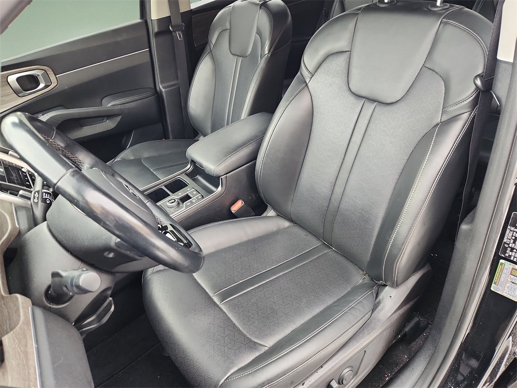 Used 2021 Kia Sorento EX w/ EX AWD X-Line Package image 10