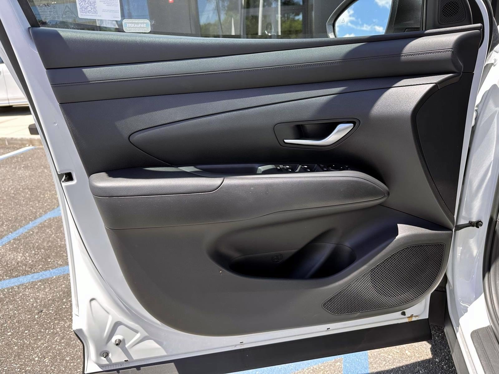 Used 2025 Hyundai Tucson SE AWD/4WD image 8